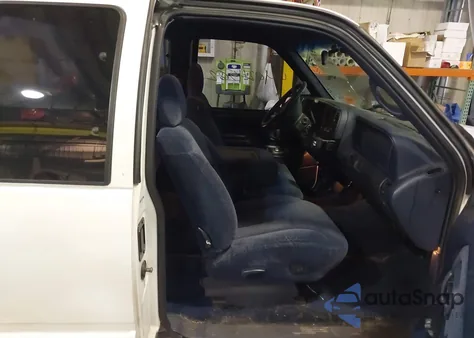 1997 Chevrolet C1500 Fleetside from USA, damaged, VIN 2GCEC19R0V1127766